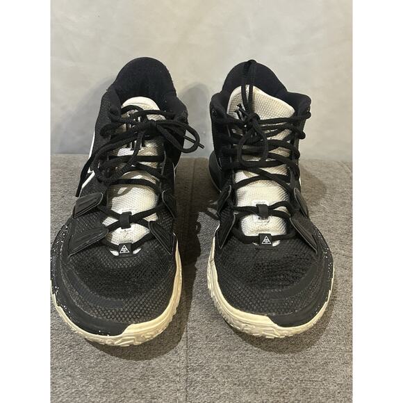 Nike Kyrie 7 TB Black Shoes Men\'s size 8.5